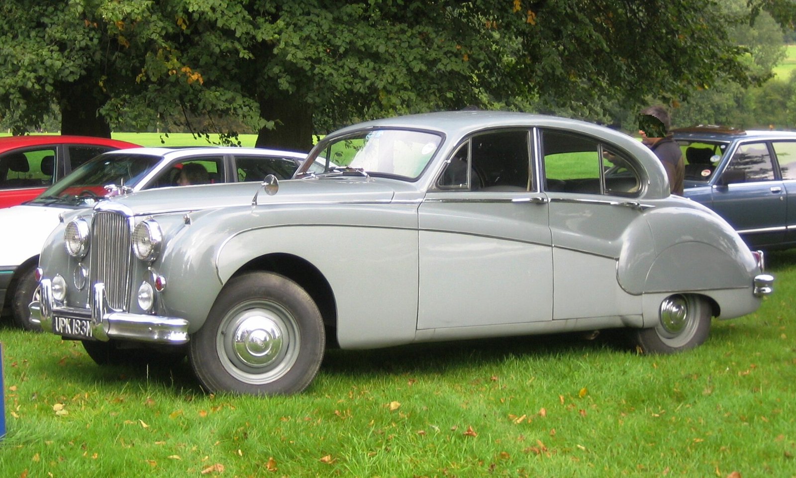 Jaguar Mark 8