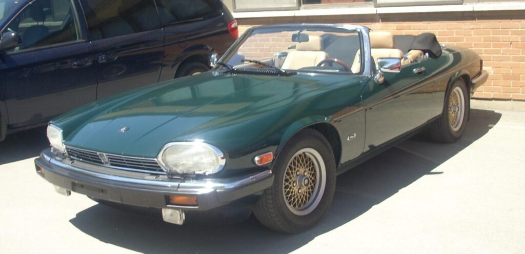 Jaguar XJ-S photo