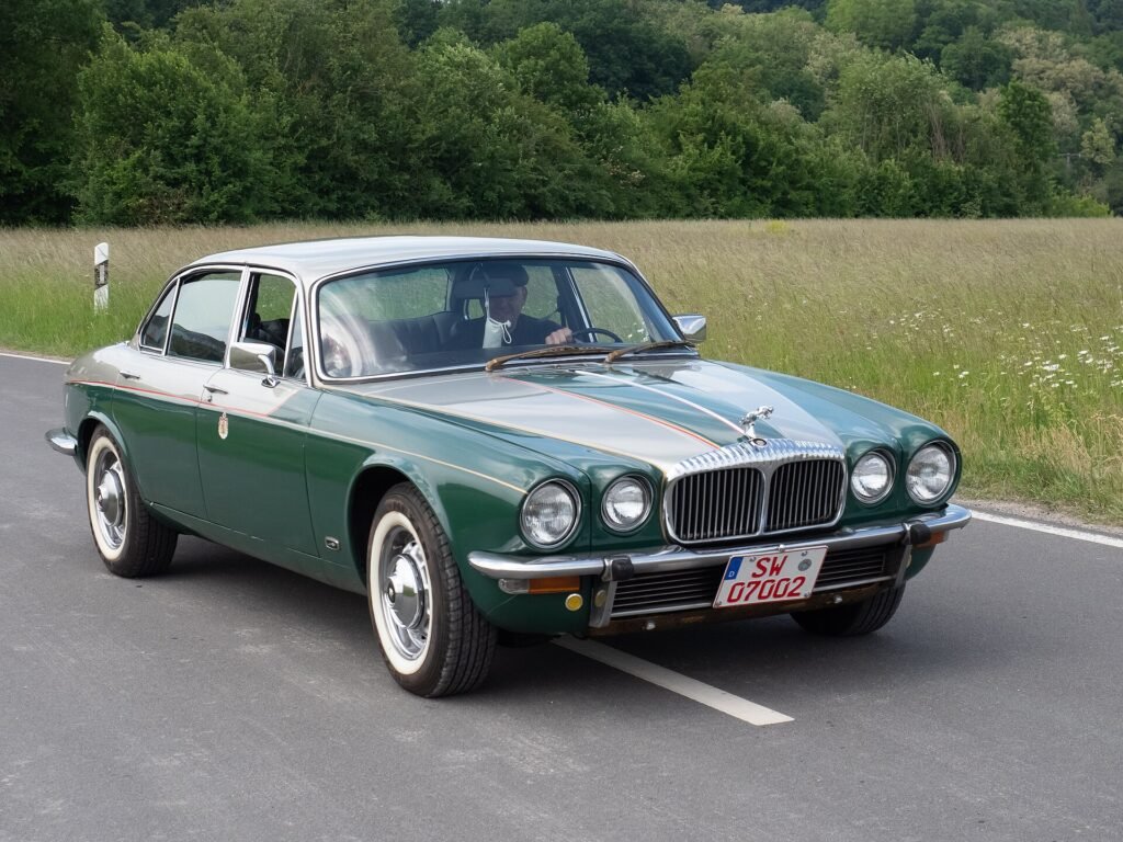 Jaguar Sovereign photo