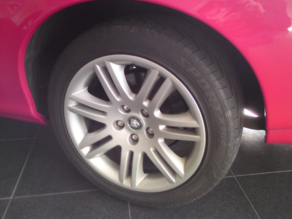 Jaguar XK8 photo