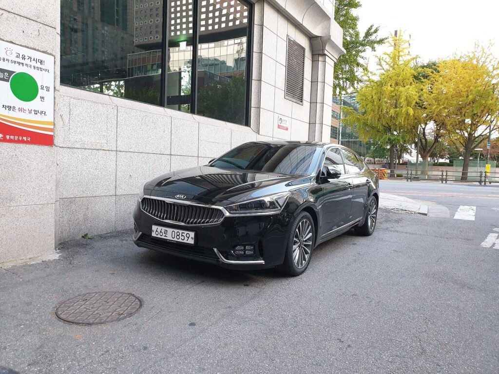 Kia Cadenza photo