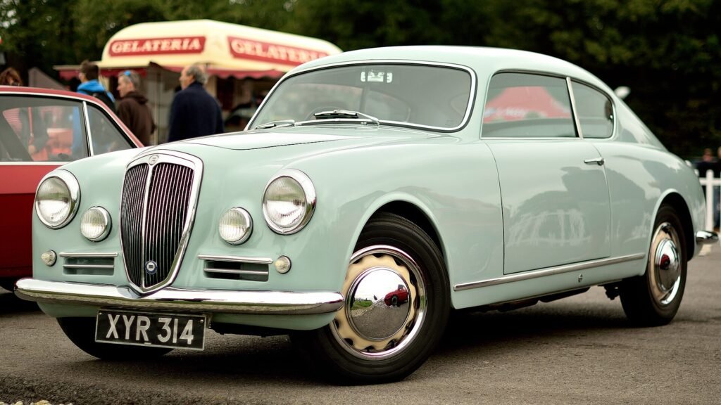 Lancia Aurelia photo