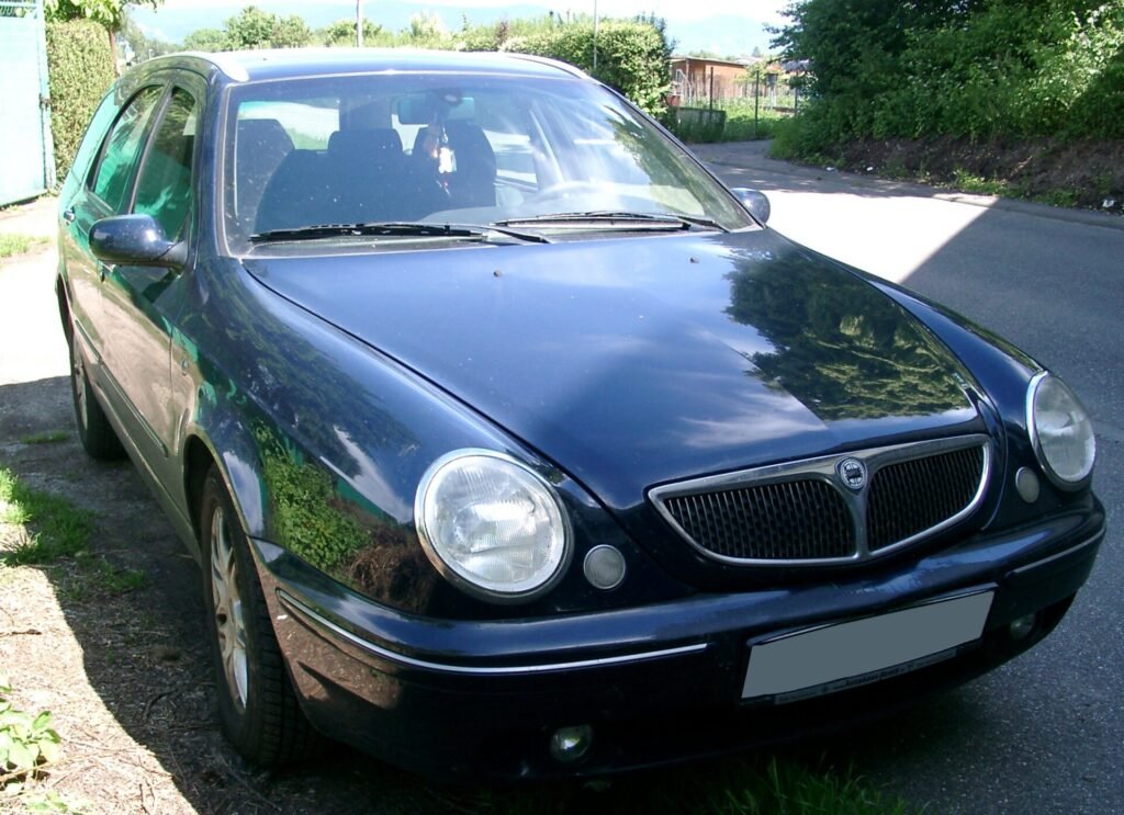 Lancia Lybra Sw photo