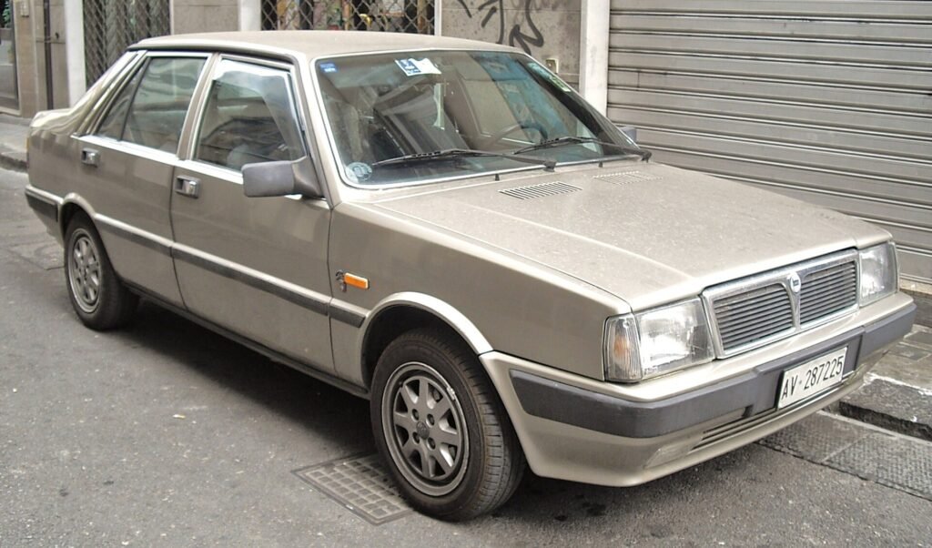 Lancia Prisma photo