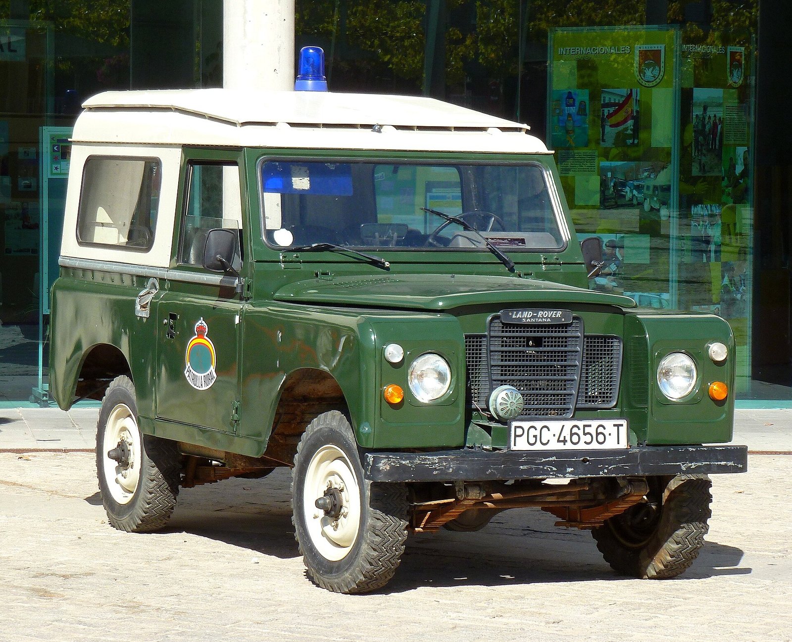 Land Rover Santana 88