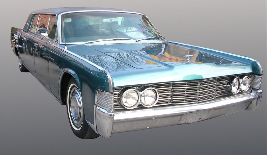 Lincoln Continental Mark photo