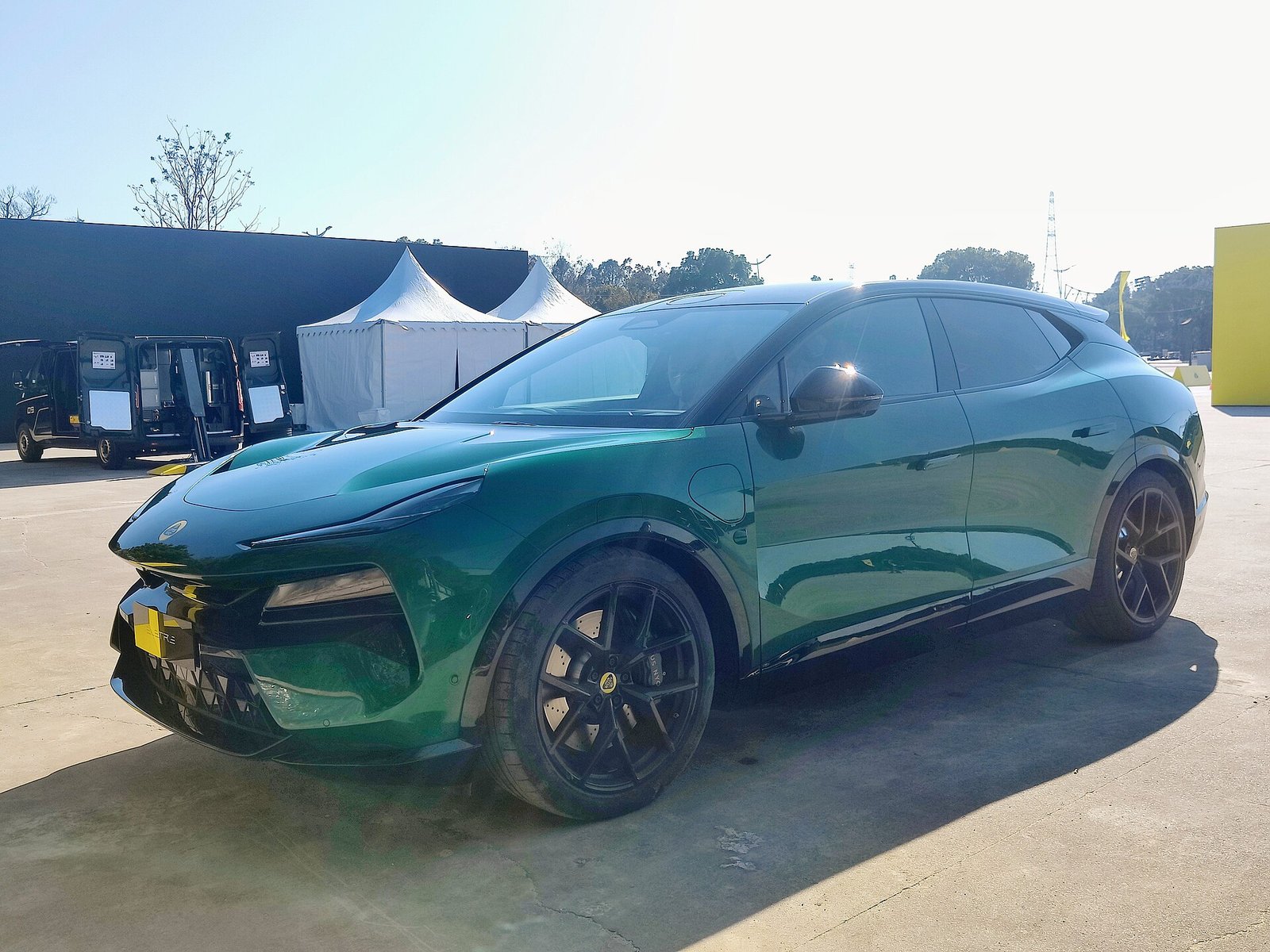 Lotus Eletre