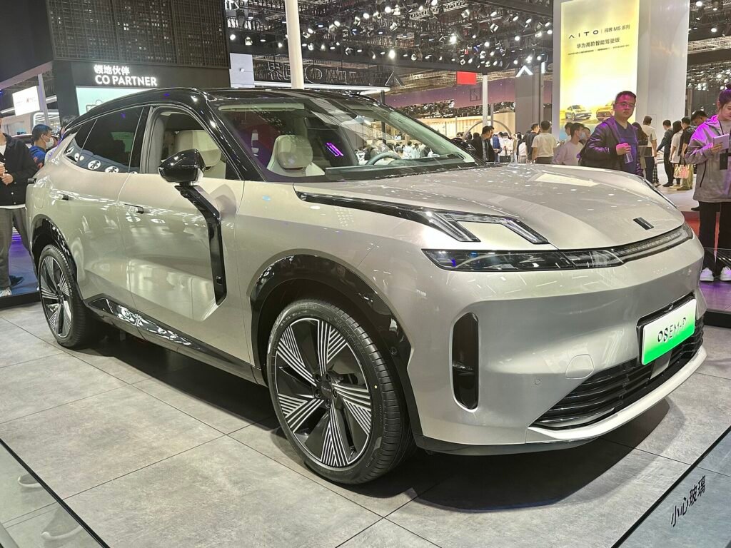 Lynk & Co 08 photo