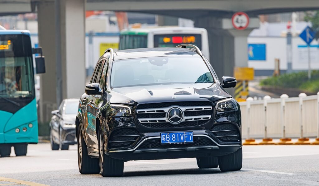 Mercedes-Benz GLS photo