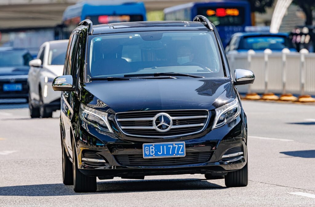 Mercedes-Benz V-Class photo