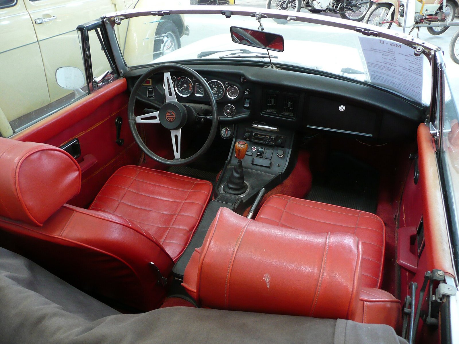 Leyland MGB