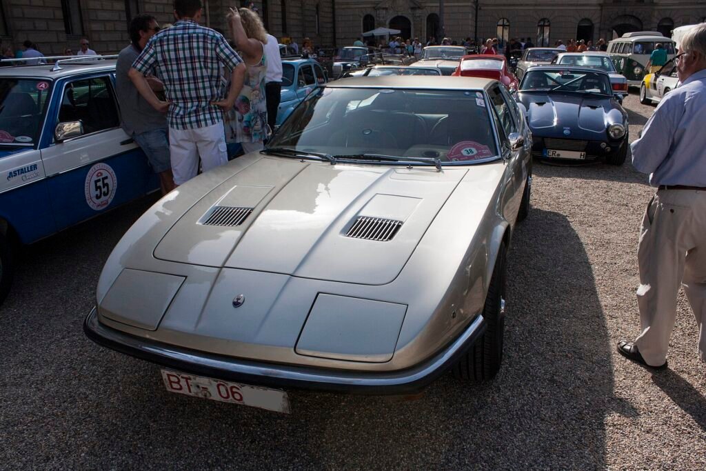 Maserati Indy photo