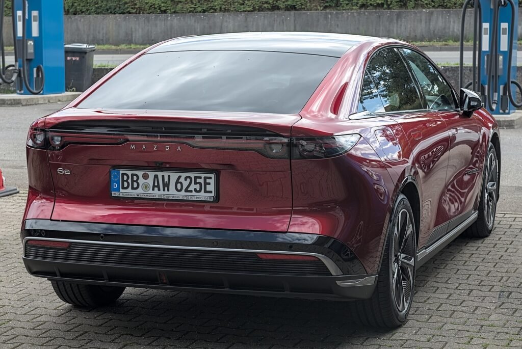 Mazda MAZDA6e photo