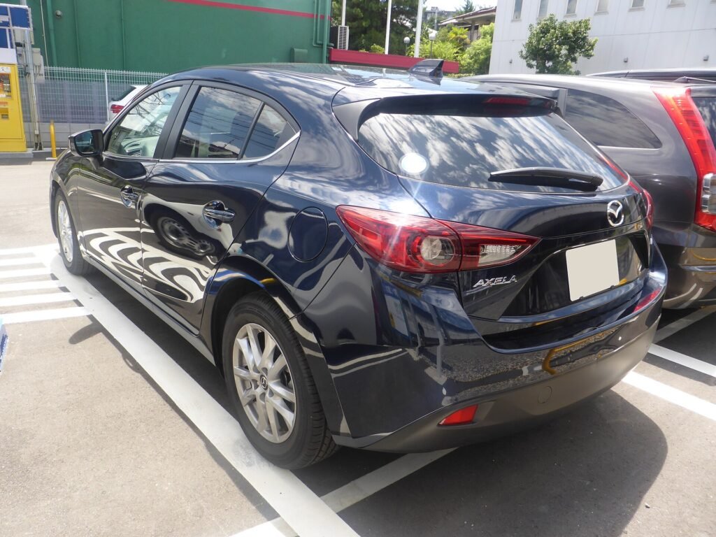 Mazda Axela photo