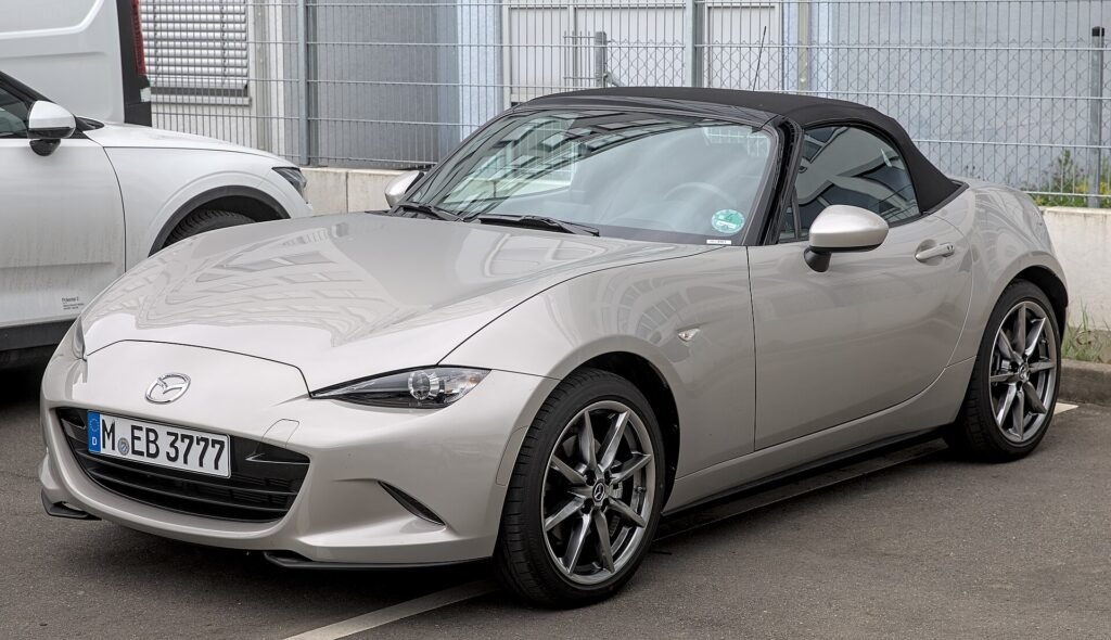 Mazda MX-5 photo