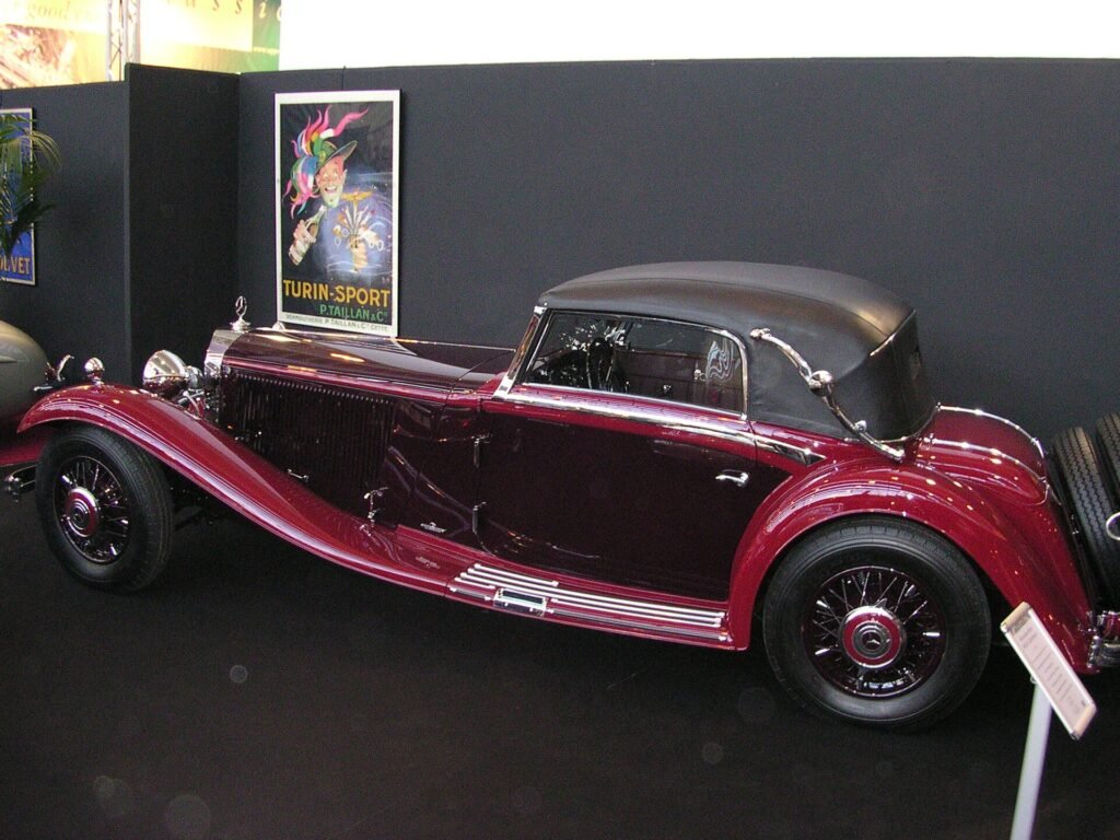 Mercedes-Benz 380 photo