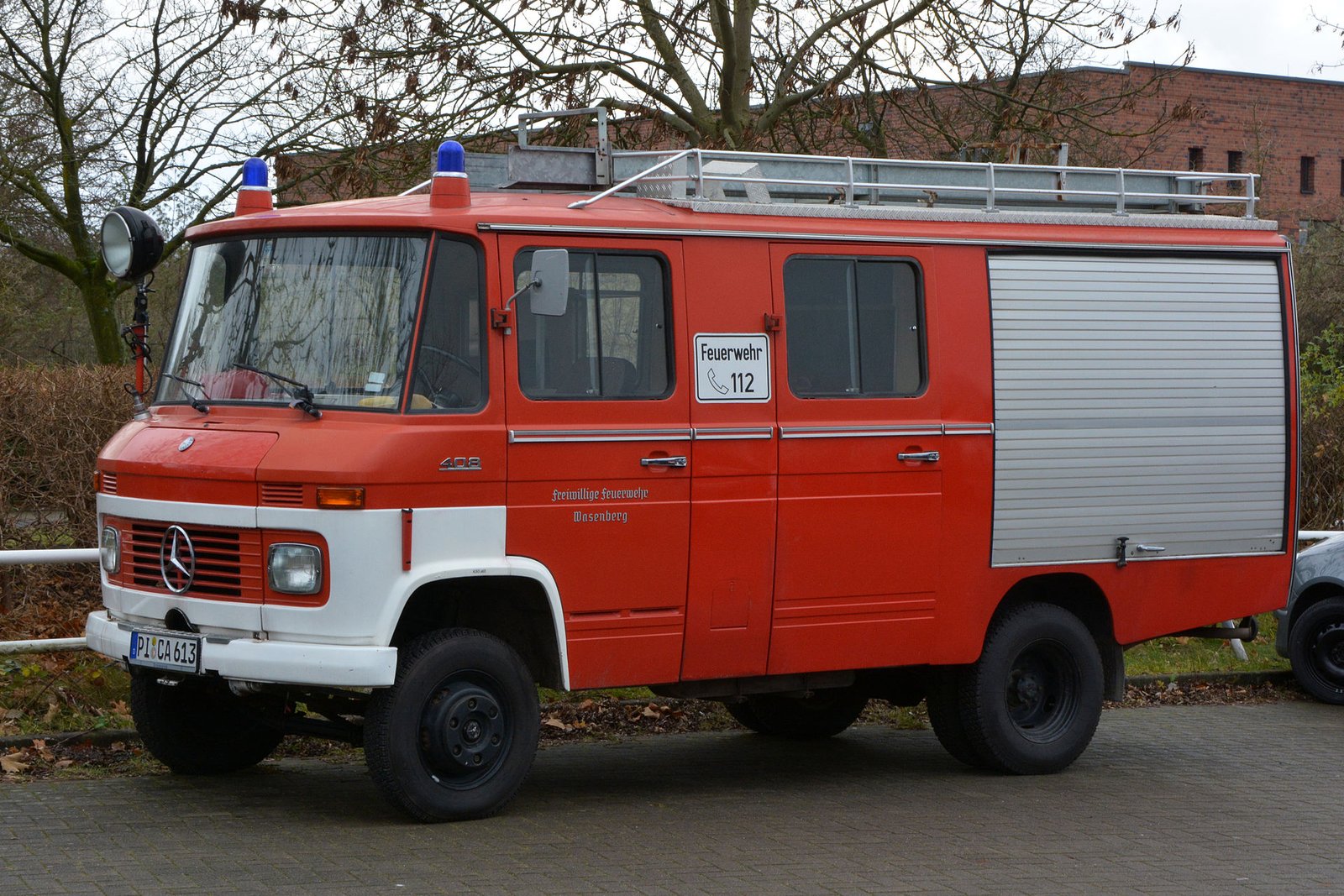 Mercedes-Benz 408 D