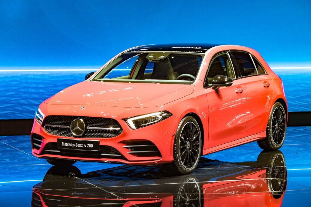 Mercedes-Benz 200 E photo