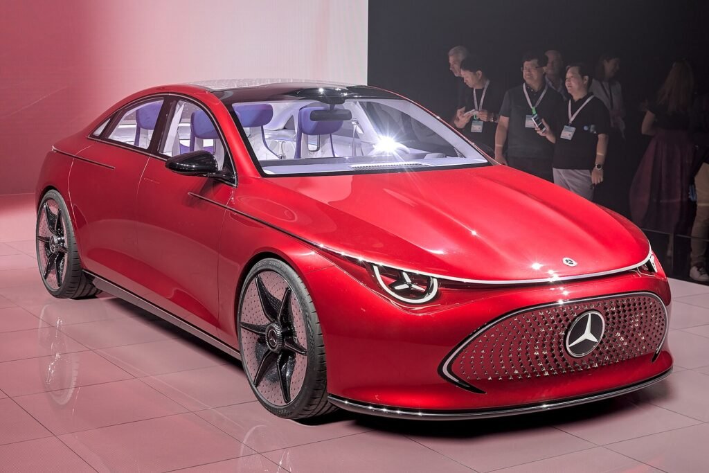 Mercedes-Benz CLA photo