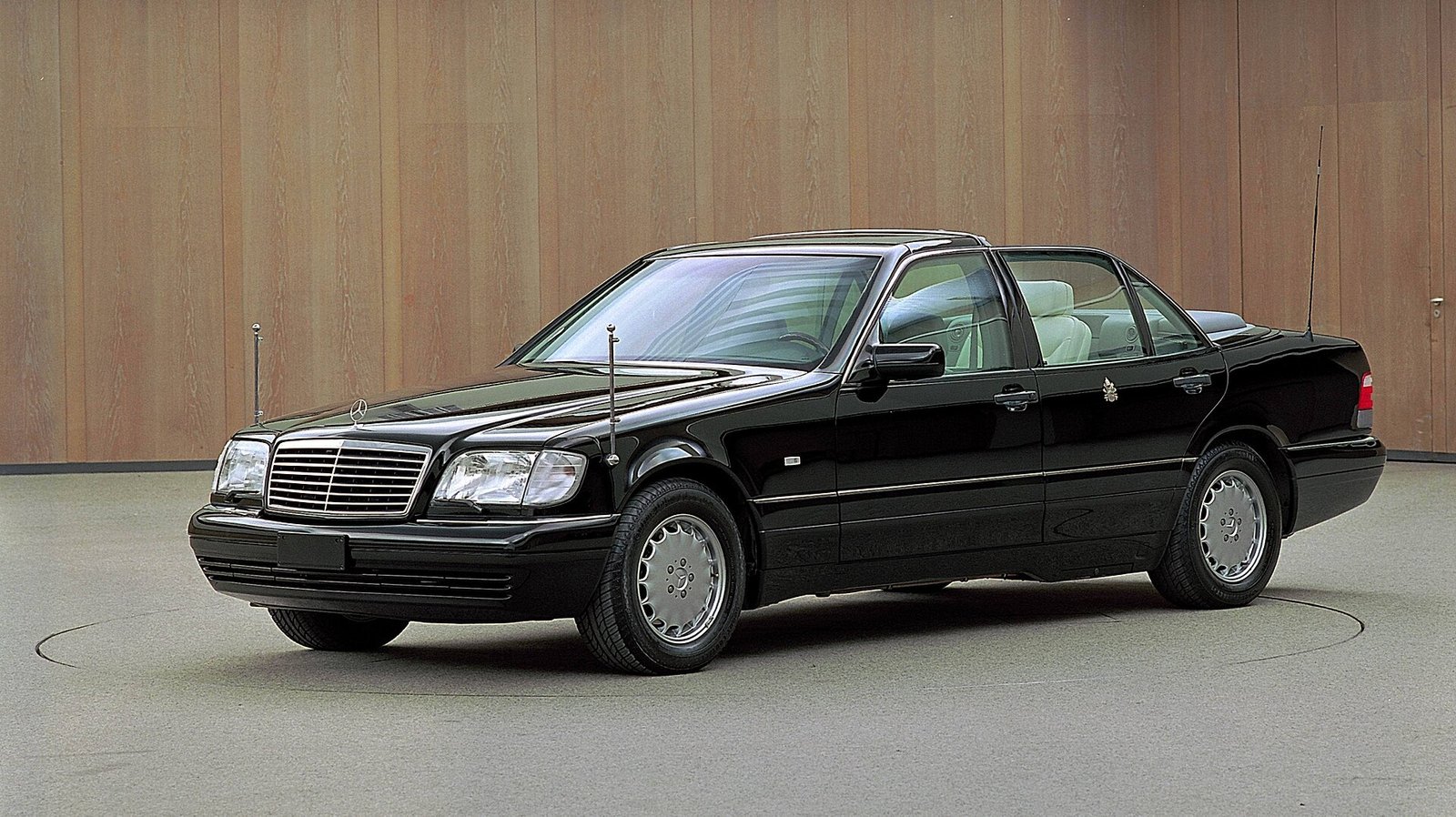 Mercedes-Benz 500 S