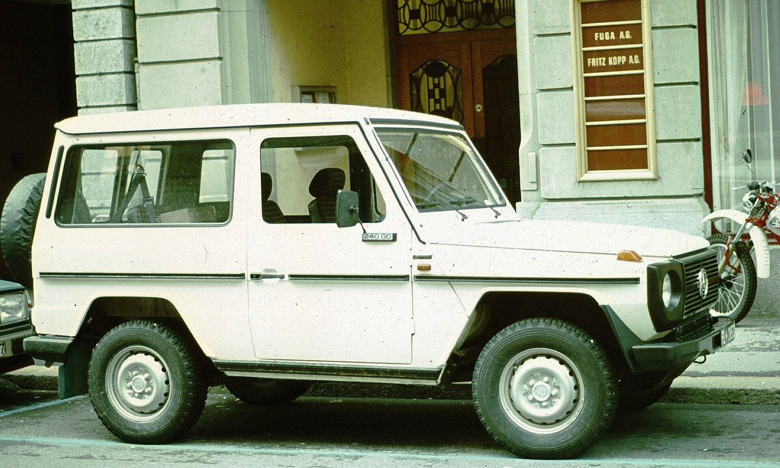 Mercedes-Benz 240 GD