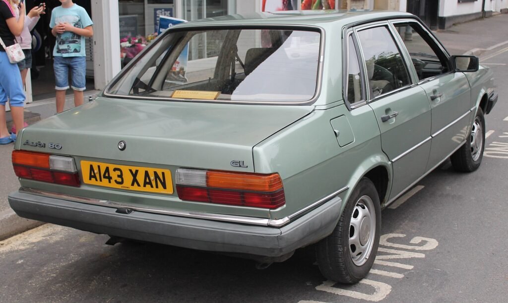 Audi 80 GL photo
