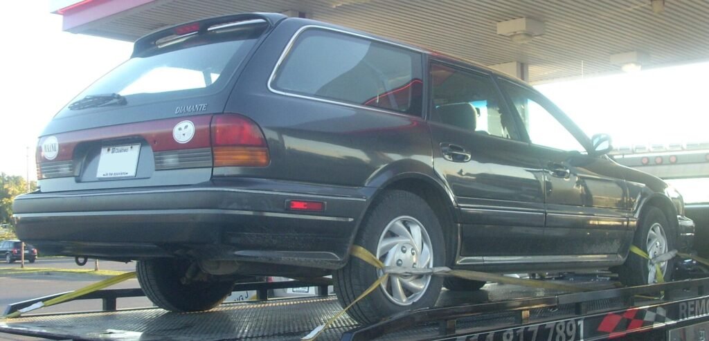 Mitsubishi Diamante photo
