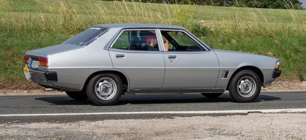 Mitsubishi Galant photo