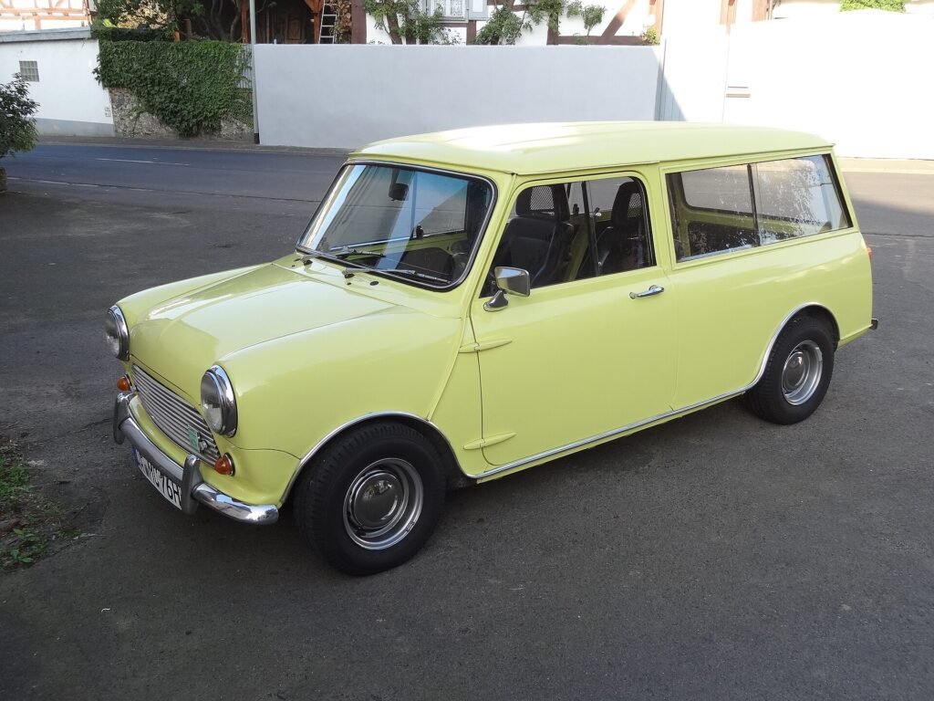 Morris Mini Traveller photo