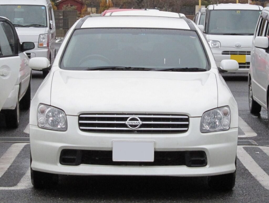 Nissan Stagea photo