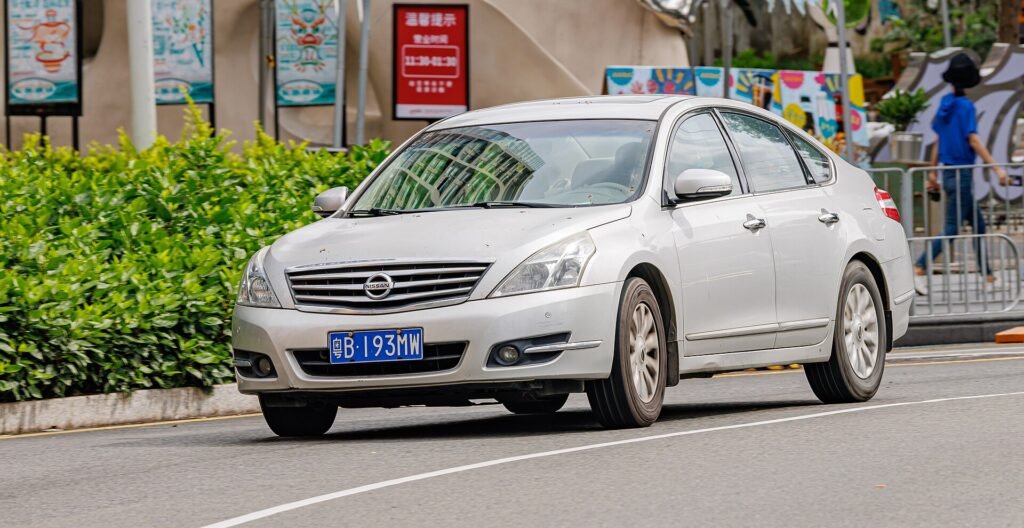 Nissan Teana photo