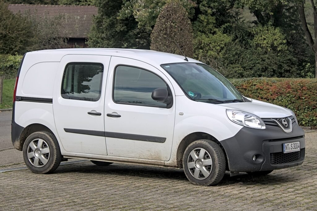Nissan Kubistar photo