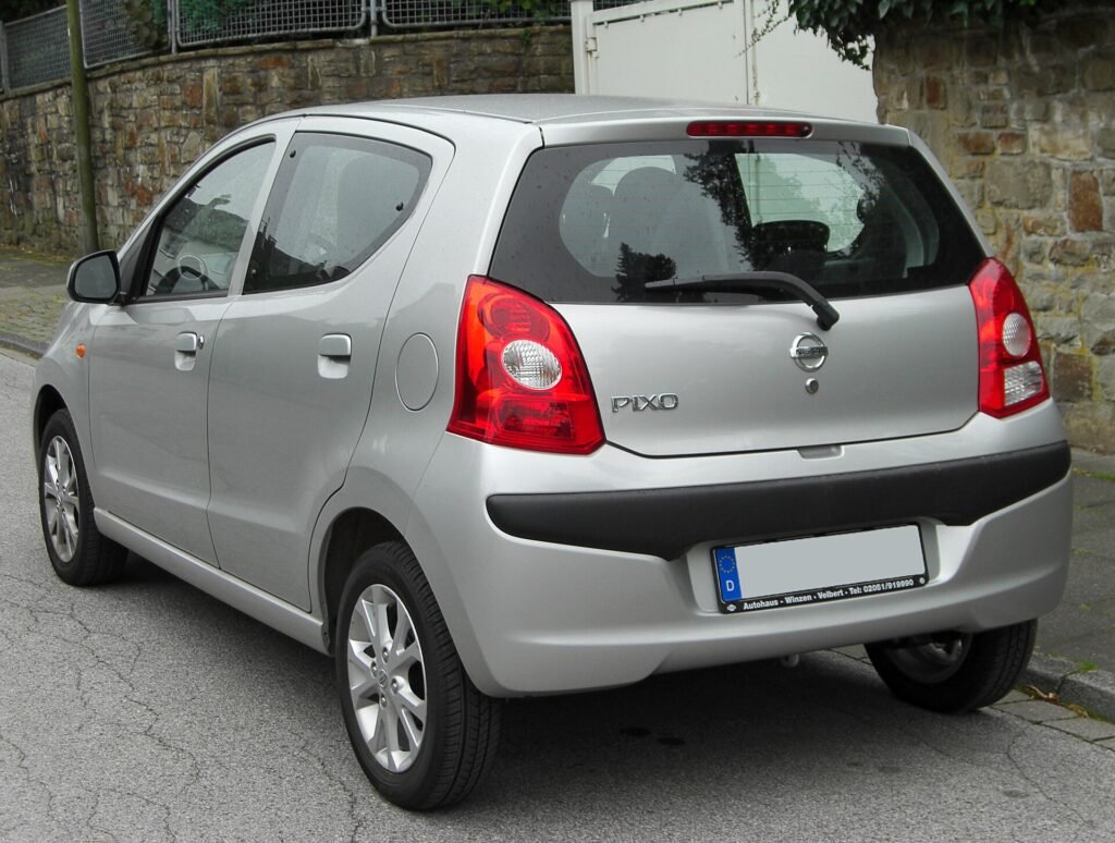 Nissan Pixo photo