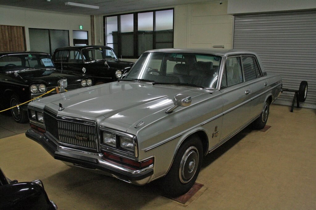 Nissan President photo