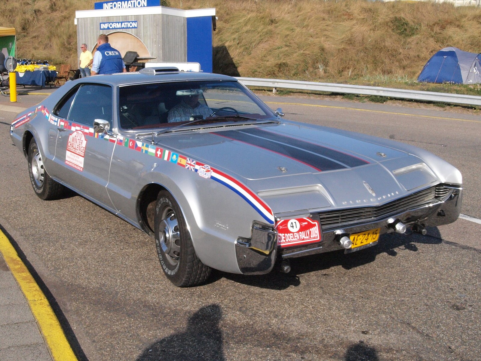 Oldsmobile Tornado