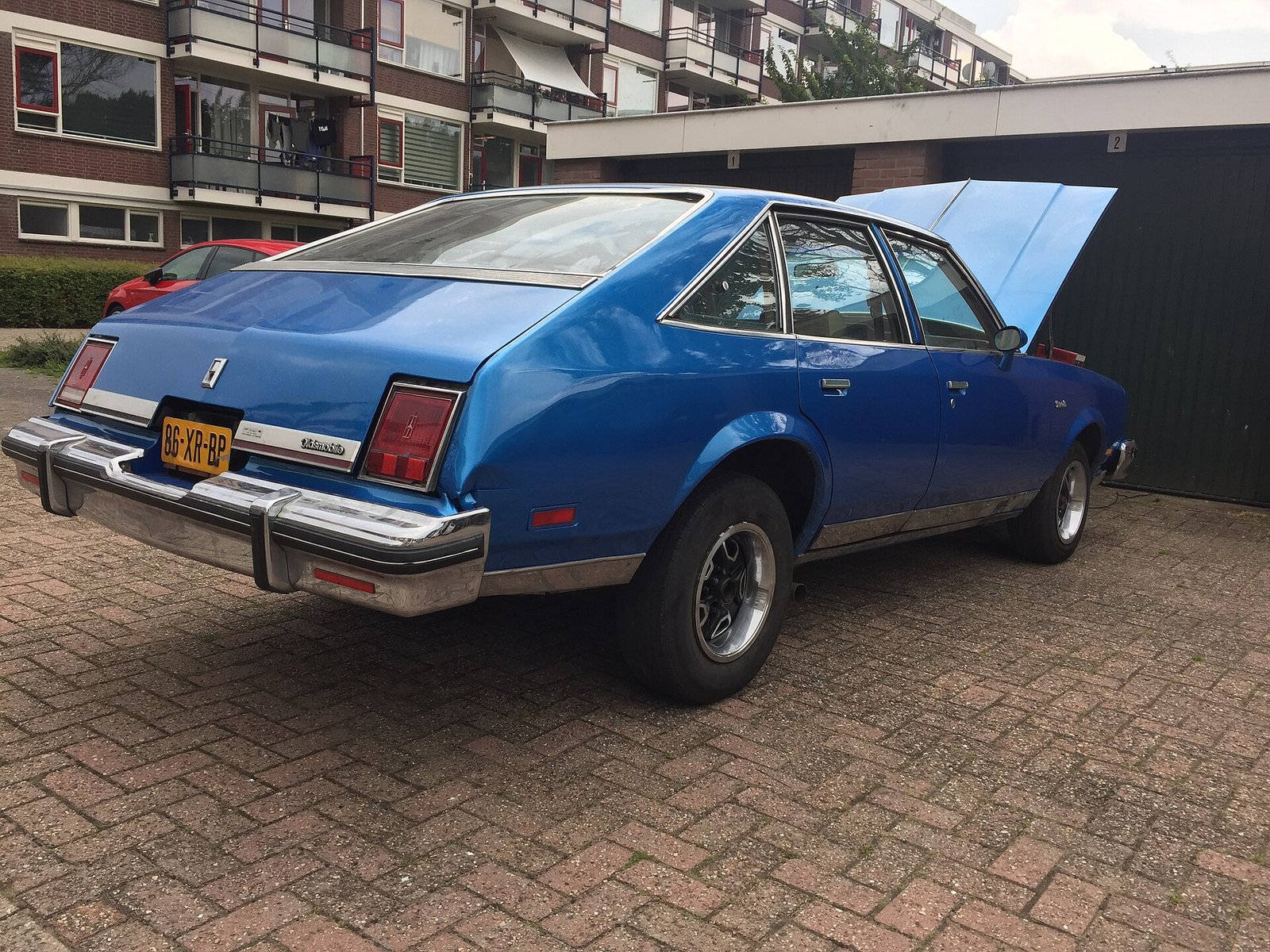Oldsmobile Cutlass Salon Brougham
