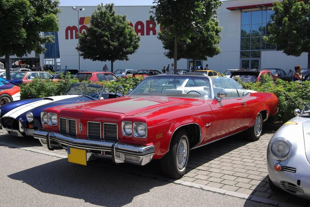 Oldsmobile 88 photo