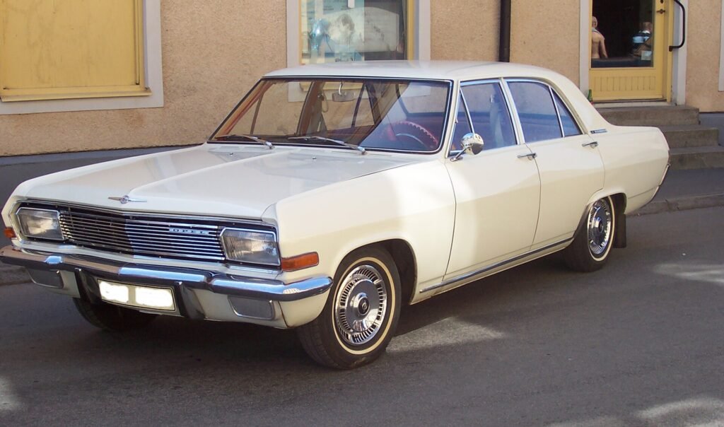 Opel Kapitan photo