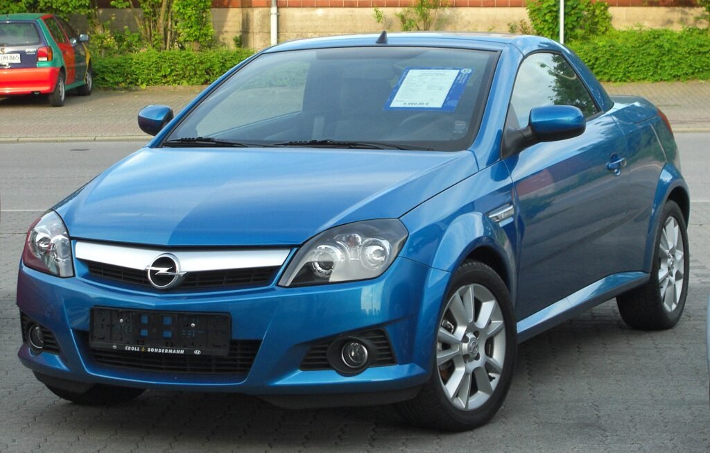 Vauxhall Tigra photo