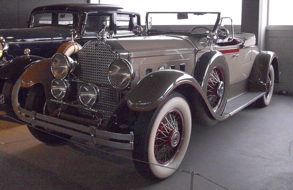 Packard 640 photo