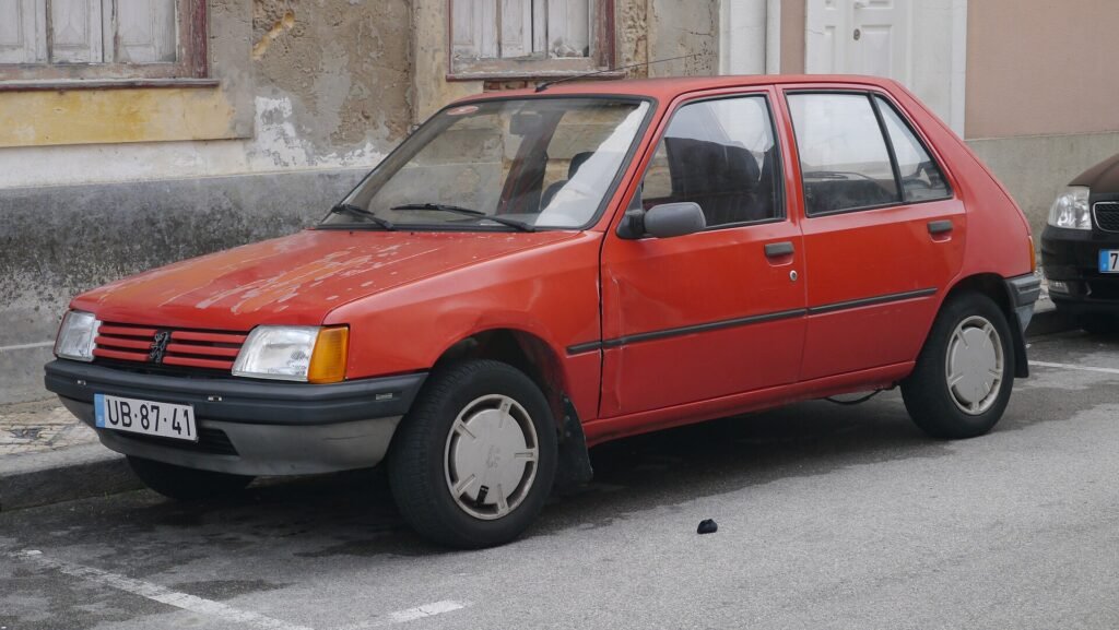 Peugeot 205 photo
