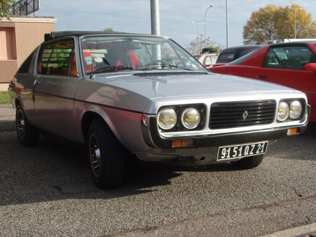 Renault 17 photo
