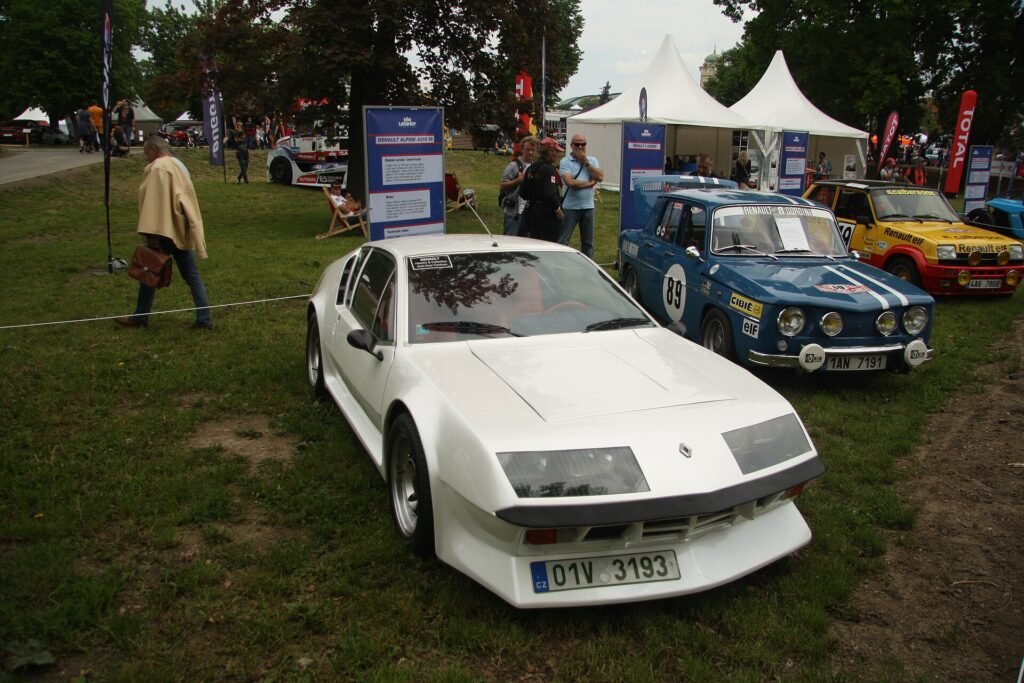 Alpine A310 photo