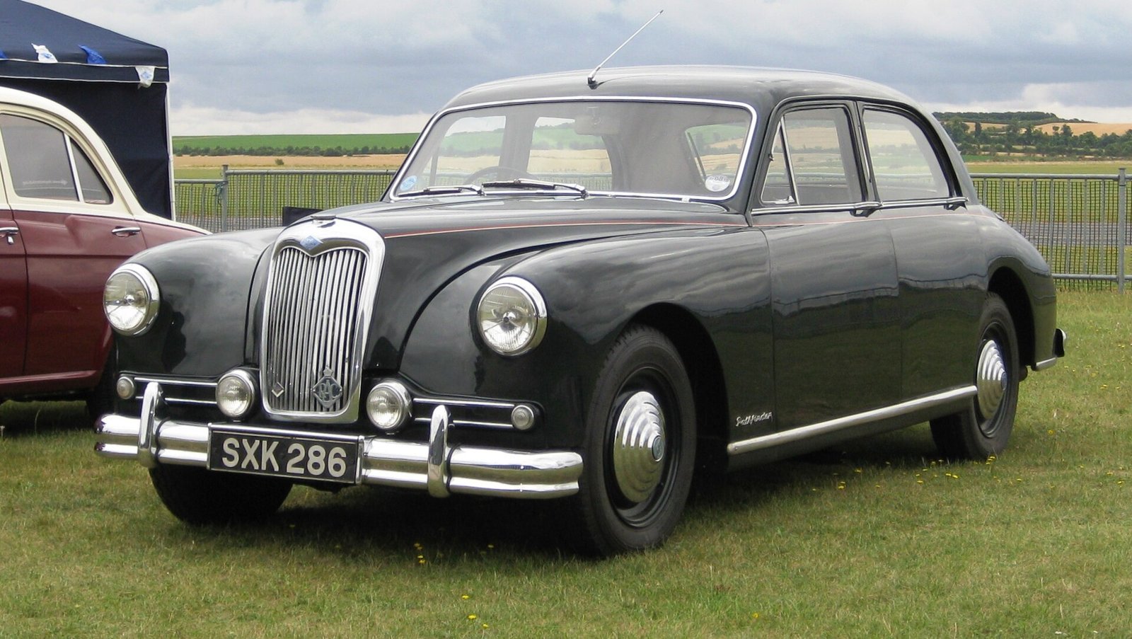 Riley Pathfinder