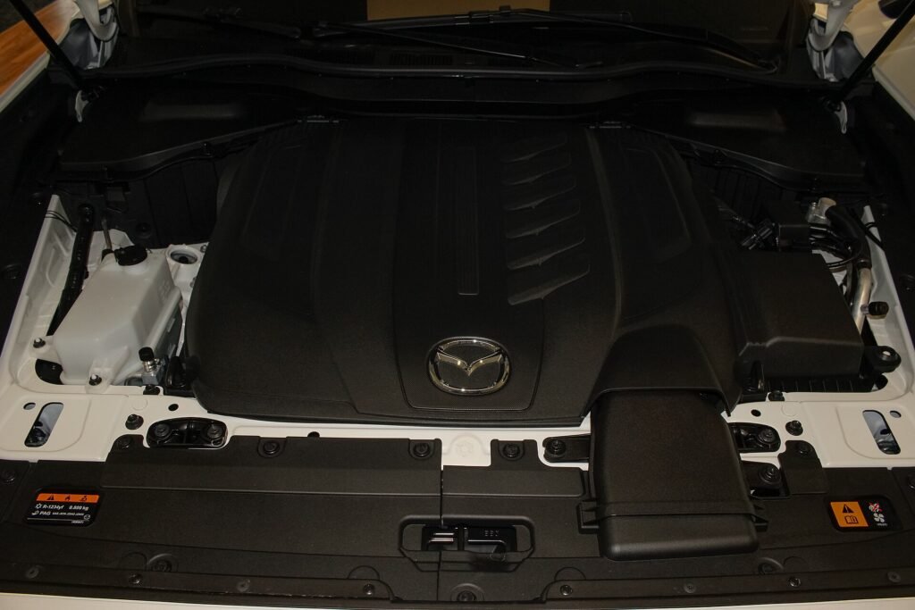 Mazda CX-70 photo