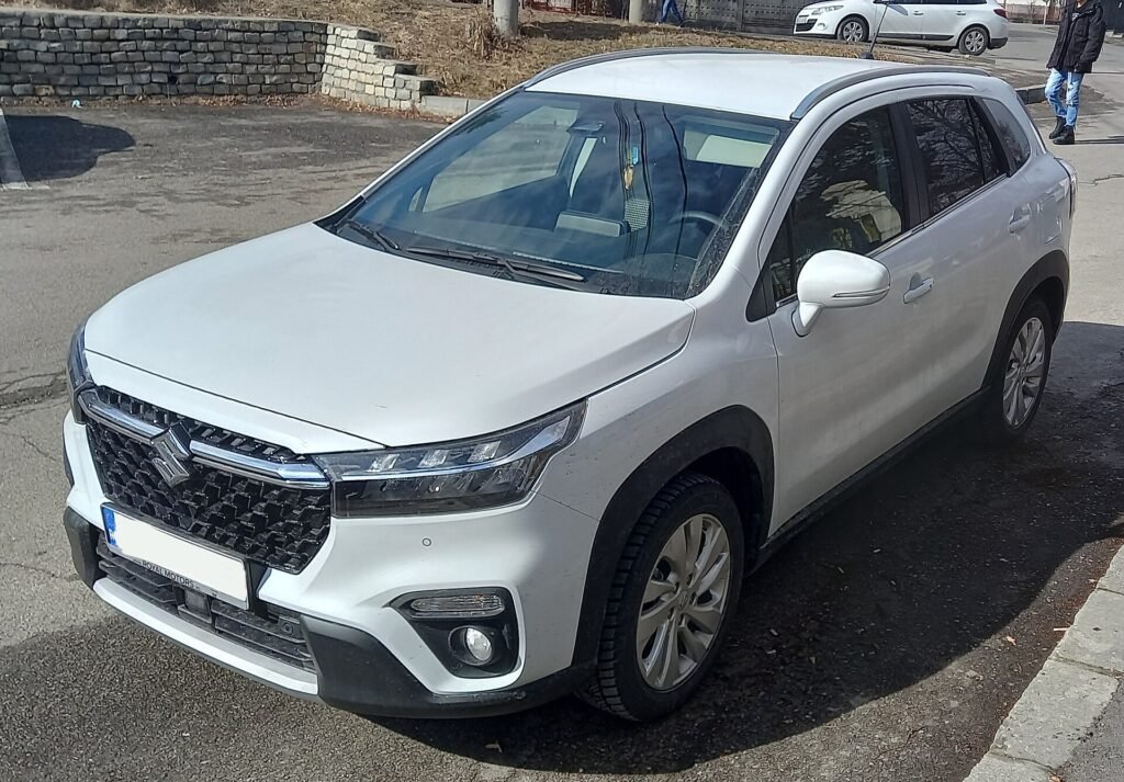 Suzuki S-Cross photo