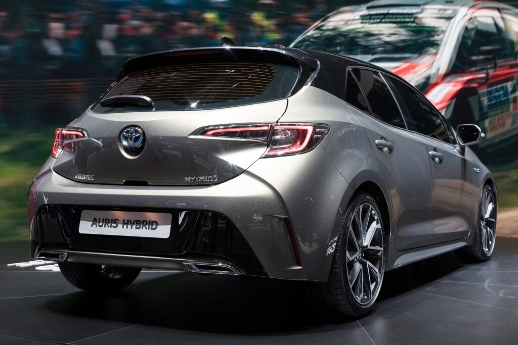 Toyota Blade photo