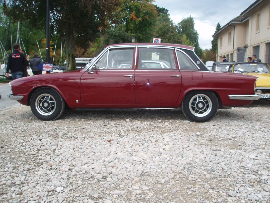 Triumph 2500 PI photo
