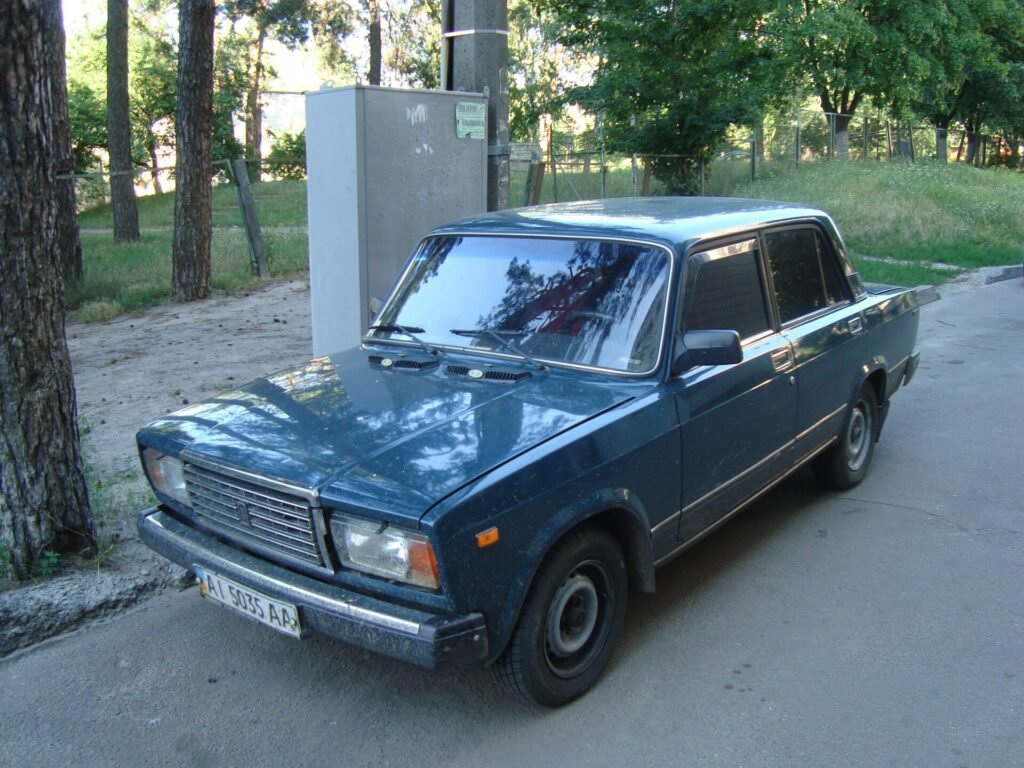 Lada 2105 photo