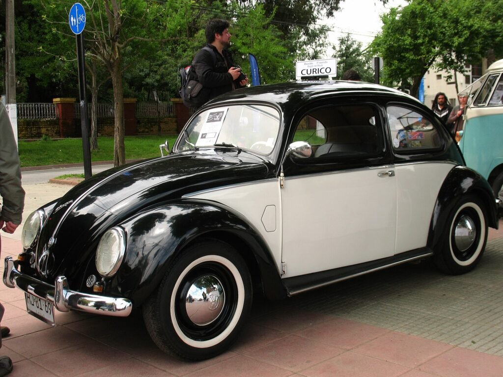 Volkswagen 1100 photo